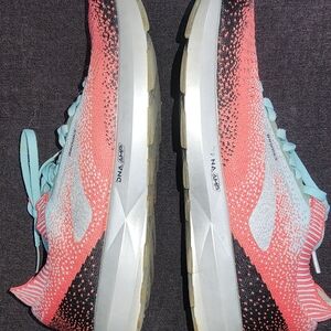 Brooks Women's Levitate 2 Athletic Shoes - Coral and Black